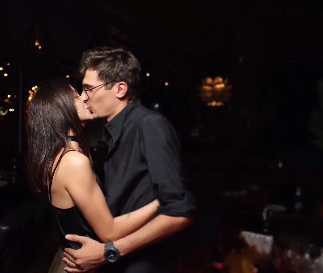 Позитив с экс-супругой Анной Позитив с экс-супругой Анной