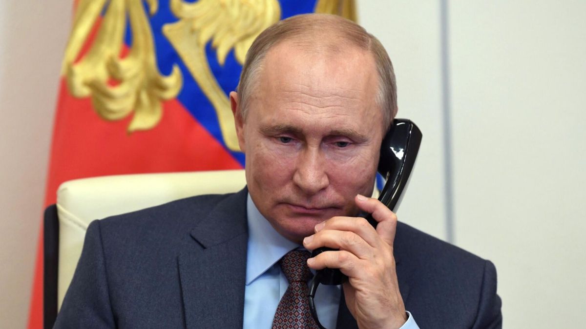 Путин обсудил с Трампом возможность встречи с Зеленским