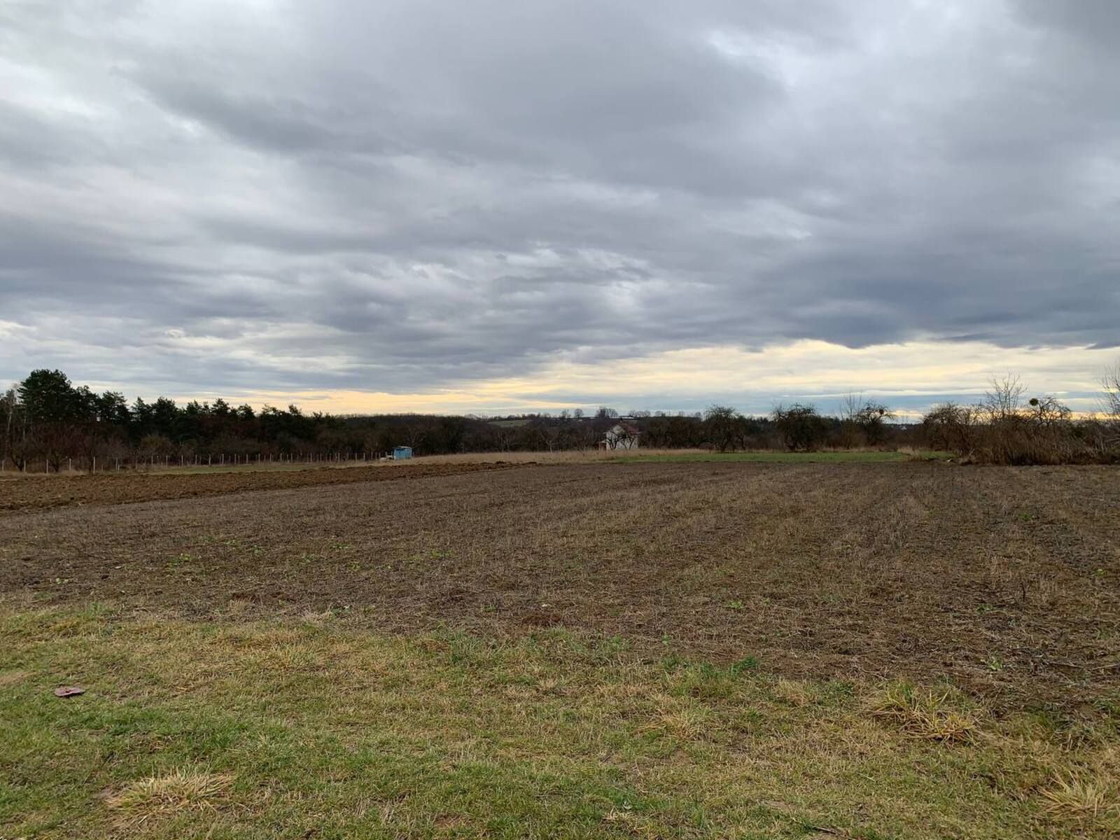 Скільки землі видають УБД