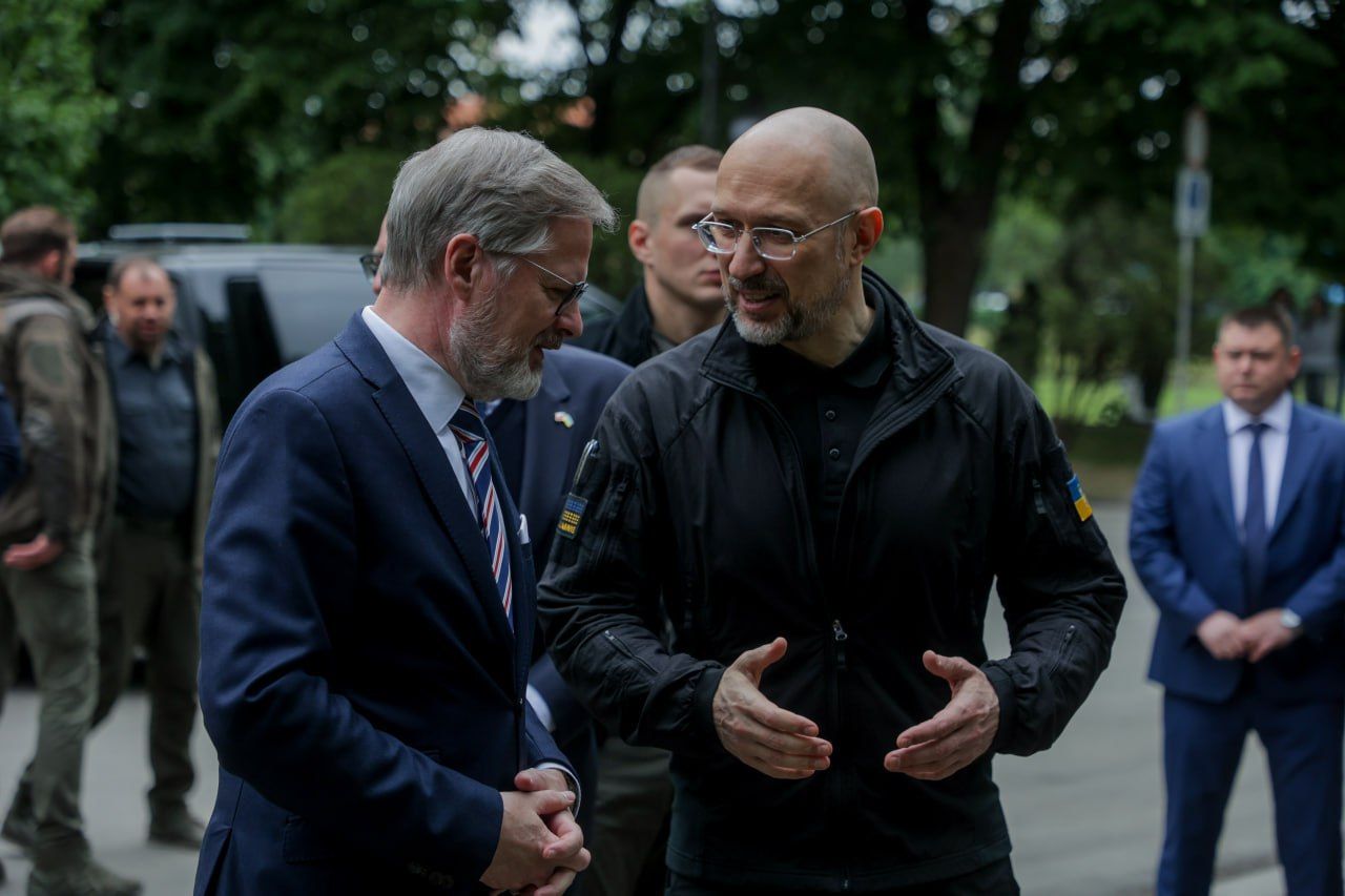 Встретились премьер-министры Украины и Чехии Встретились премьер-министры Украины и Чехии