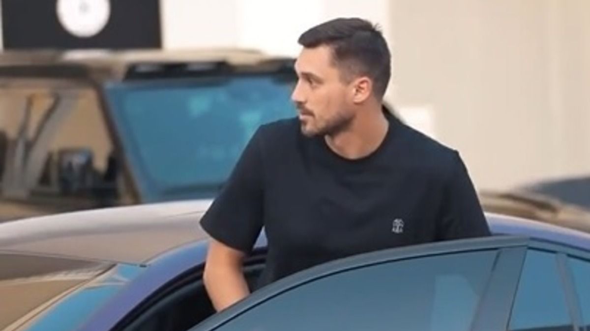 Георгий Бущан украл автомобиль у партнера по команде - забавное видео