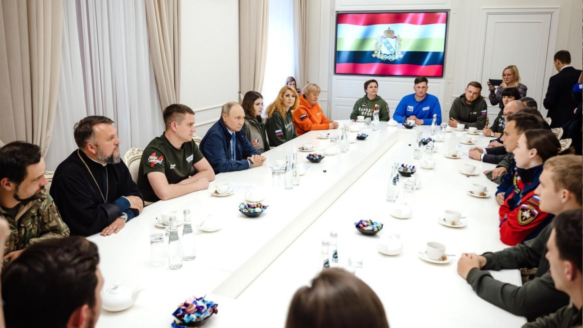 Путін приїхав у Курську область Путін приїхав у Курську область