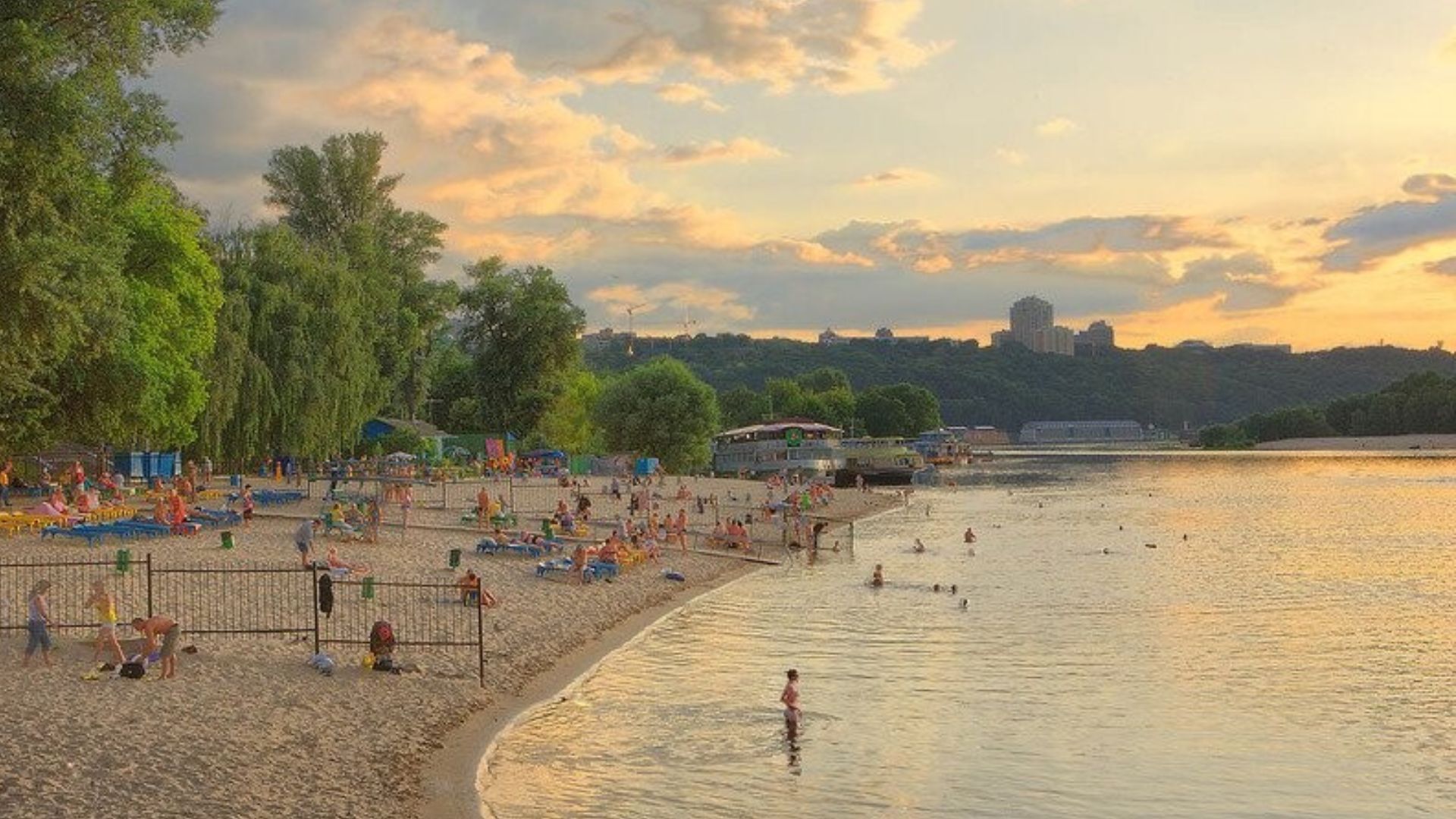 Пляжний сезон Пляжний сезон