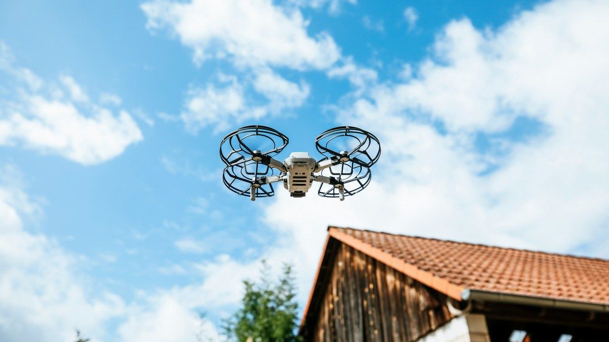 Дрони Amazon розбилися, помилково сприйнявши дощ за землю Дрони Amazon розбилися, помилково сприйнявши дощ за землю