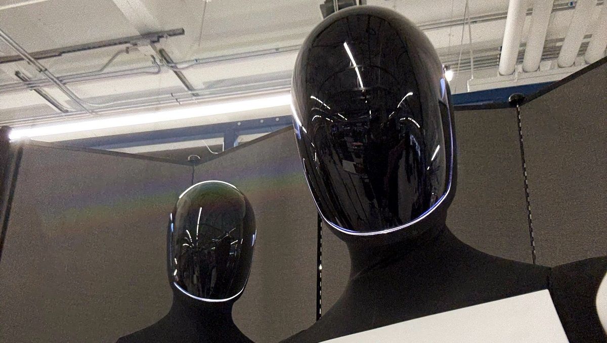 Робот Optimus показал что он умеет Робот Optimus показал что он умеет