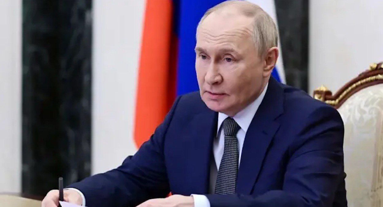 Путин угрожает "буферной зоной" Путин угрожает "буферной зоной"