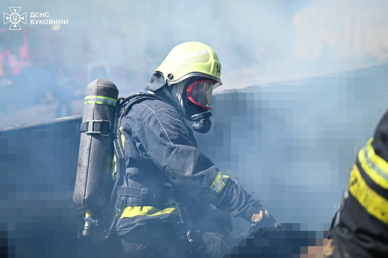 В Черновицкой области ликвидировали пожар на железной дороге 23 мая В Черновицкой области ликвидировали пожар на железной дороге 23 мая