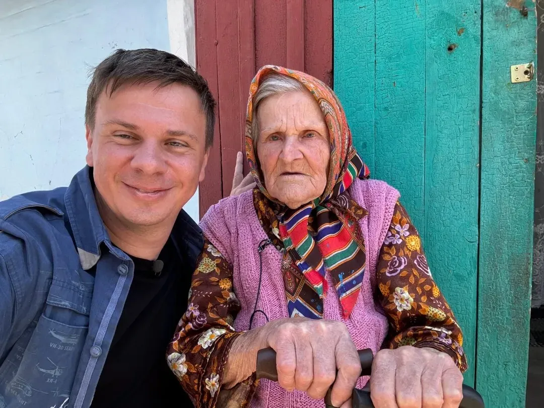 Дмитро Комаров із героїнею нового випуску