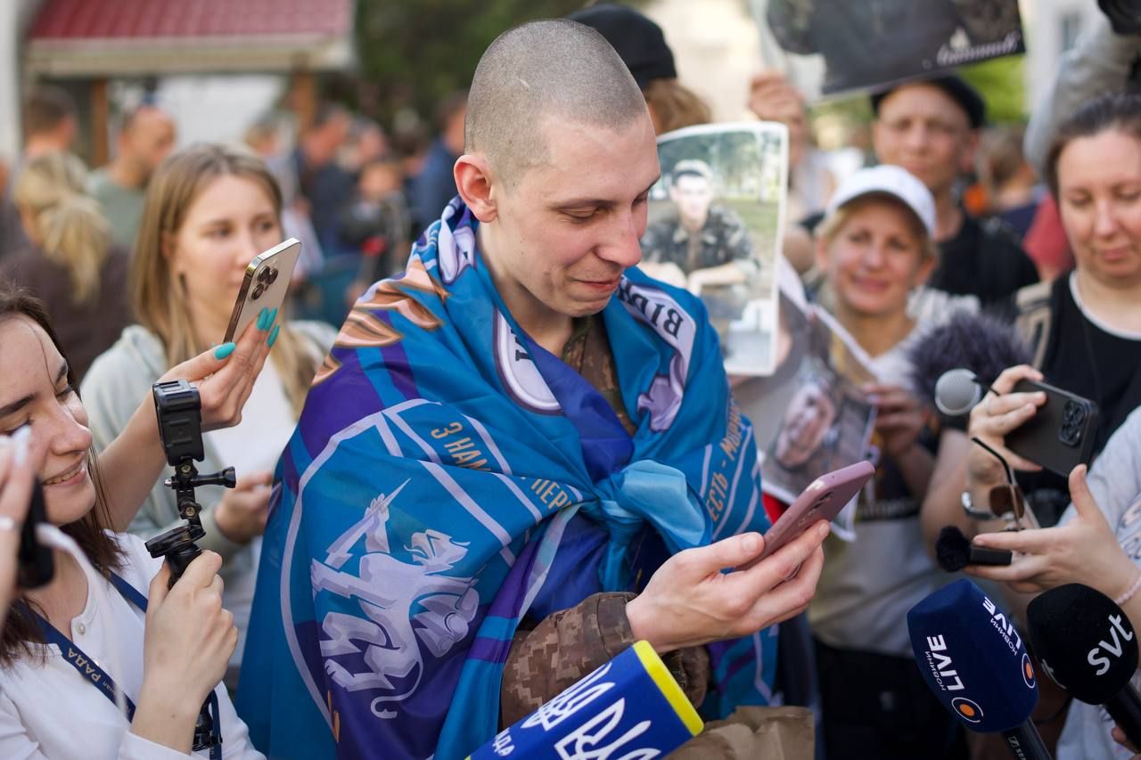 Обмін полонених Обмін полонених