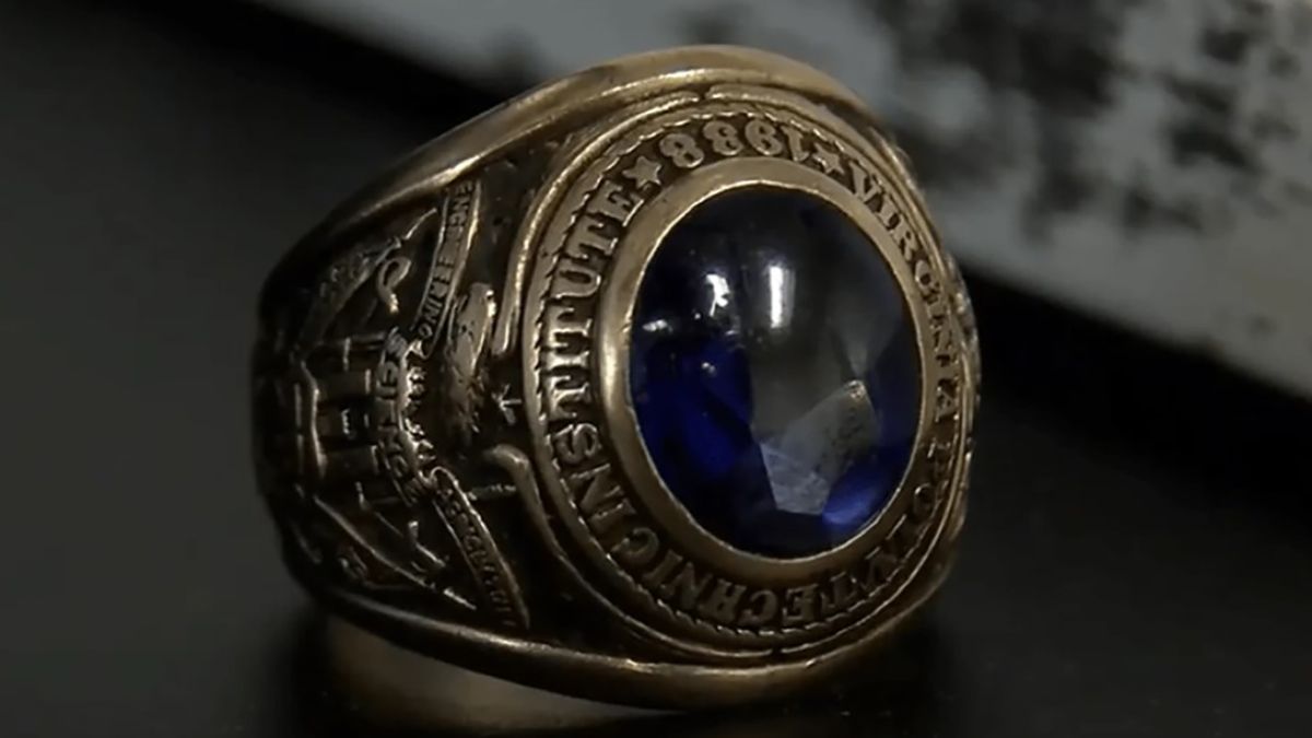 Невероятная находка: Американка нашла винтажное кольцо, оказавшееся бесценной реликвией!