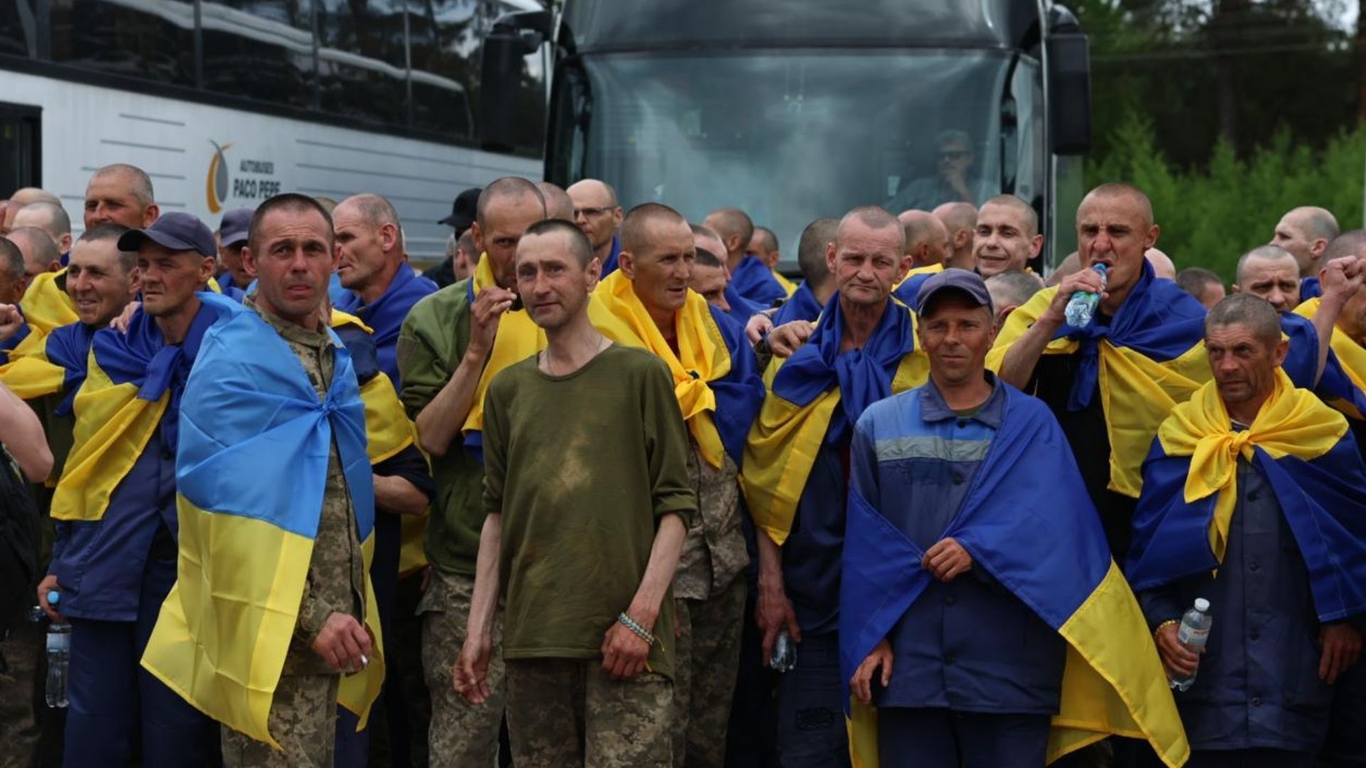 Украина вернула из плена 27 защитников Мариуполя