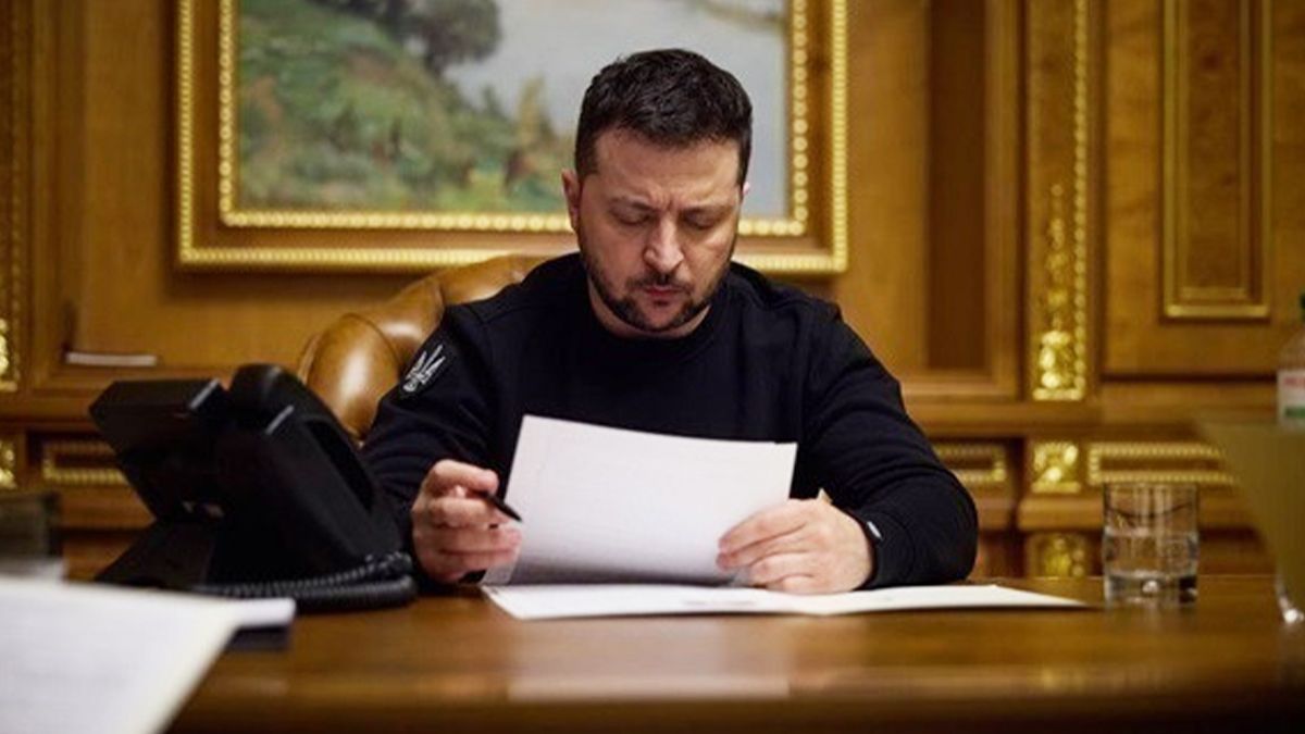 Зеленский ввел в действие новые санкции Зеленский ввел в действие новые санкции