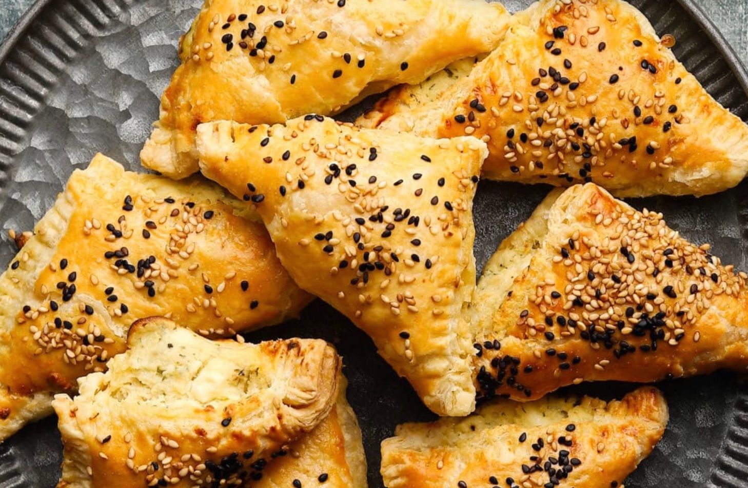 Быстрая закуска из 3 сыров Быстрая закуска из 3 сыров