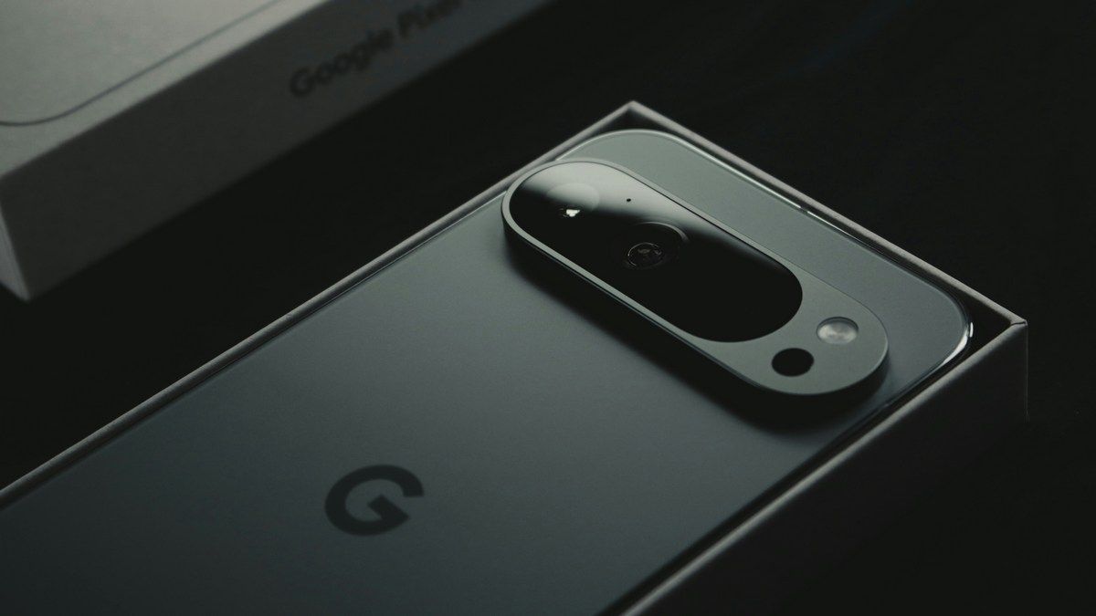 Во время съемок рекламы Pixel 10 случайно раскрыли внешность смартфона Во время съемок рекламы Pixel 10 случайно раскрыли внешность смартфона