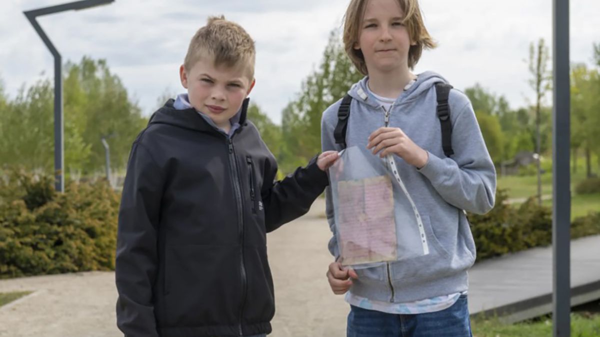 У Польщі діти знайшли послання - що у ньому мовилося У Польщі діти знайшли послання - що у ньому мовилося