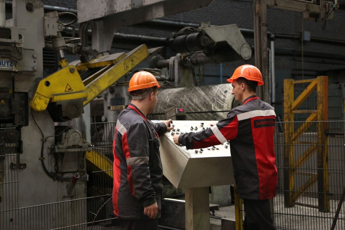 Две отрасли, которые уплатили больше всего налогов в госбюджет - Бизнес