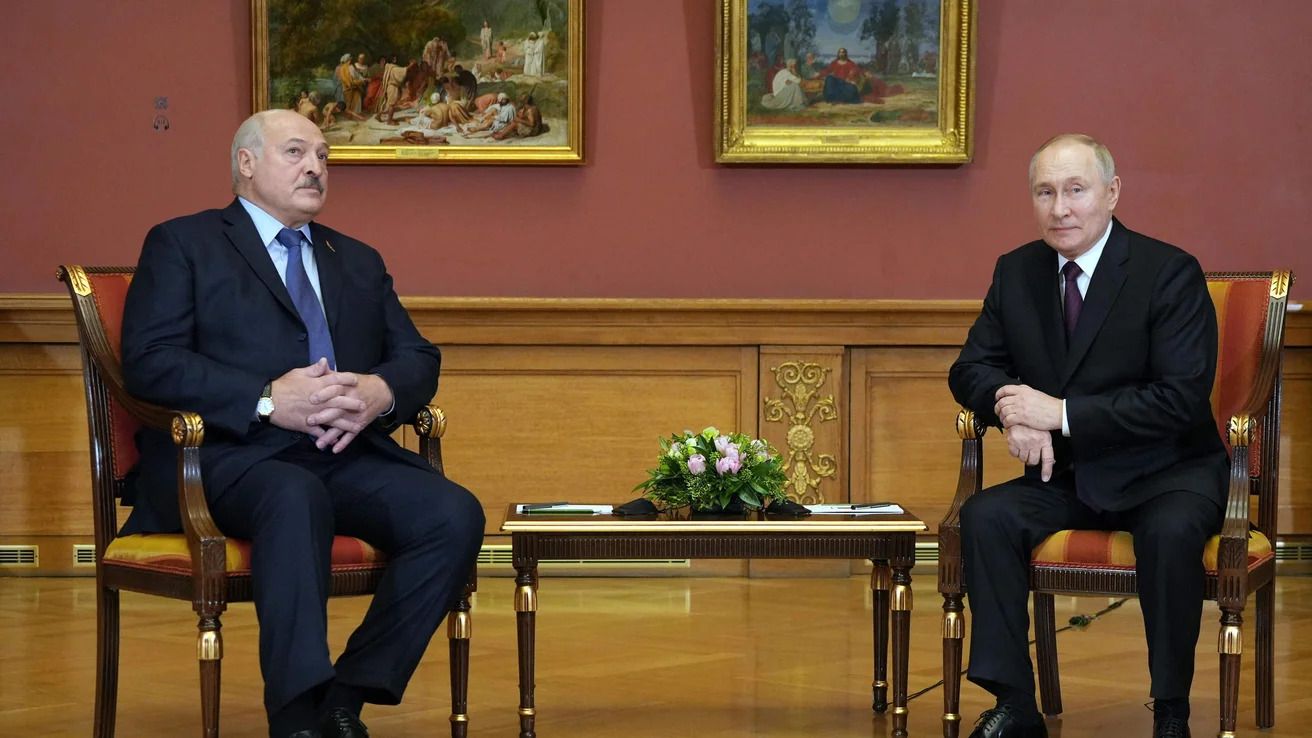 Путін просив картоплі у Лукашенка