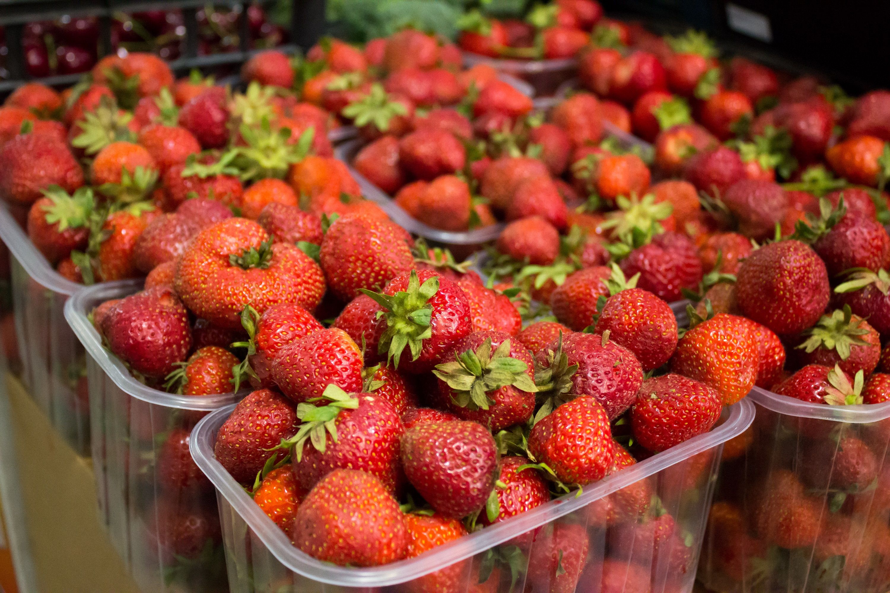 Когда подешевеет клубника Когда подешевеет клубника