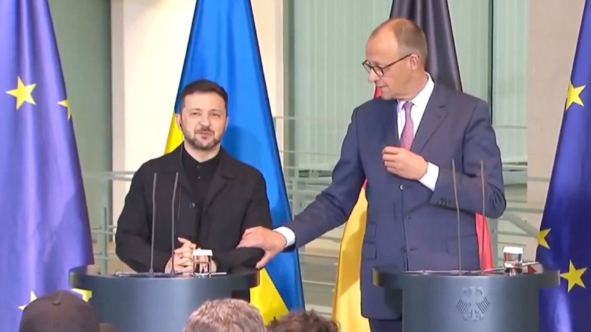 Какой курьез произошел во время пресс-конференции Зеленского и Мерца Какой курьез произошел во время пресс-конференции Зеленского и Мерца