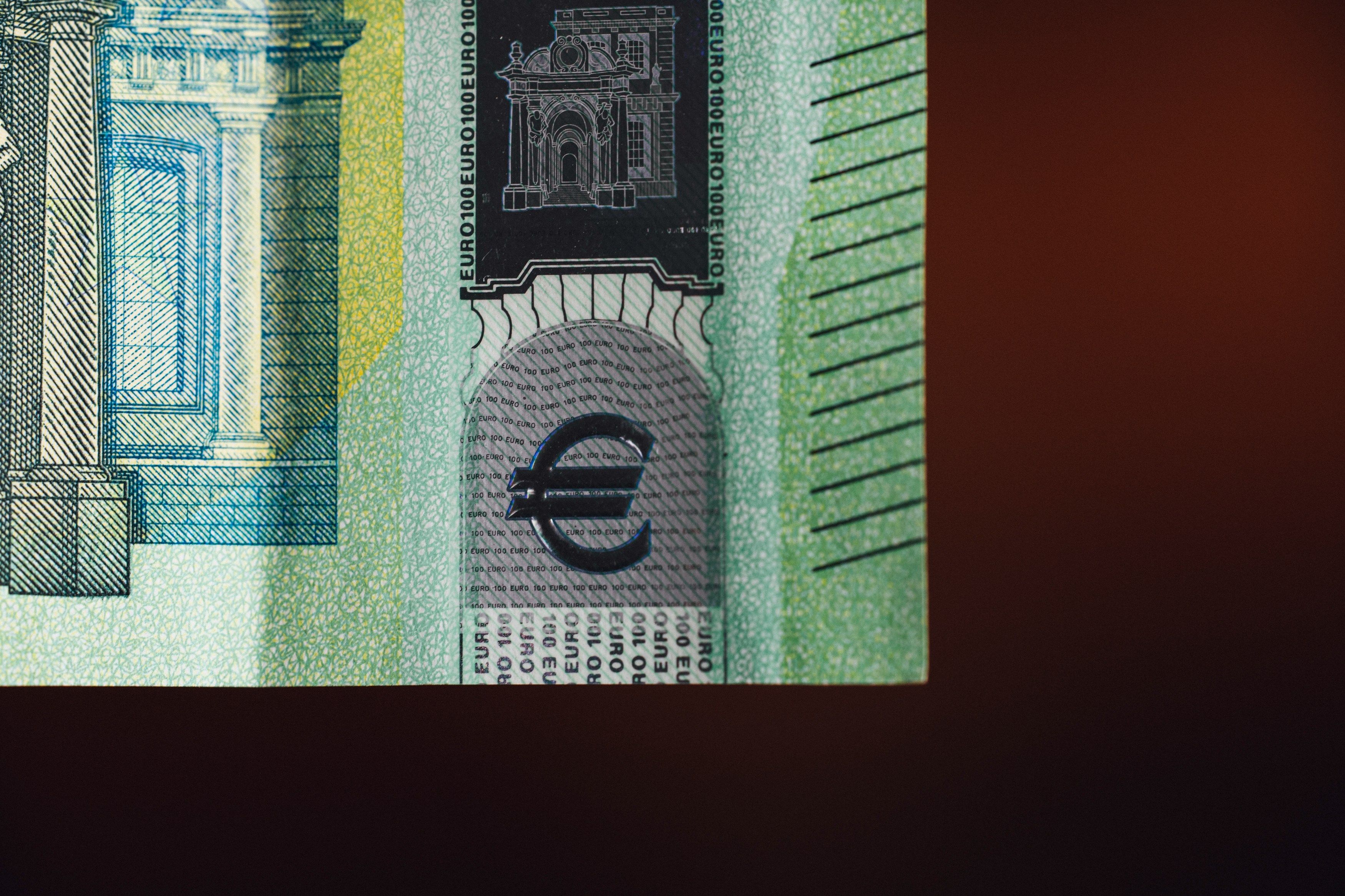 Купить евро в июне - какая будет цена валюты Купить евро в июне - какая будет цена валюты