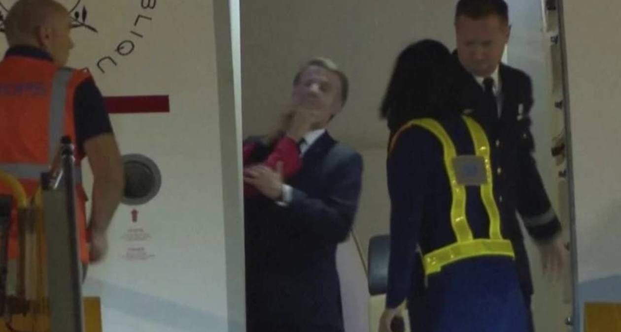 Бриджит могла назвать Макрона "неудачником" после "пощечины" Бриджит могла назвать Макрона "неудачником" после "пощечины"