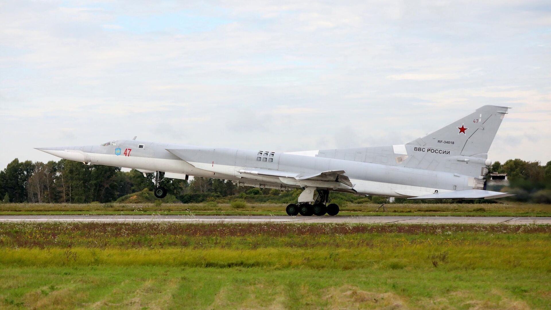 Информацию о 40 Ту-22М3 на аэродроме "Оленья" опровергли Информацию о 40 Ту-22М3 на аэродроме "Оленья" опровергли