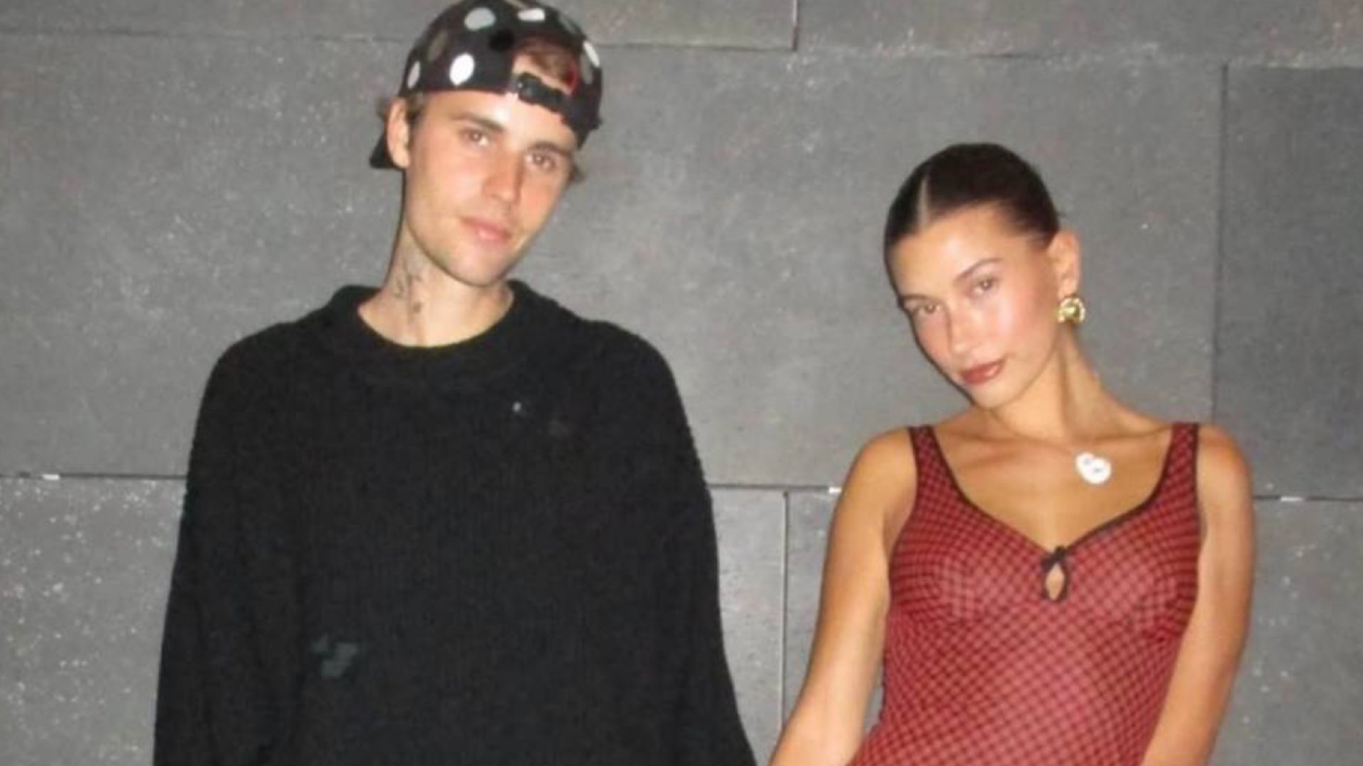 Який має вигляд вітальня Джастіна та Гейлі Бібер Який має вигляд вітальня Джастіна та Гейлі Бібер