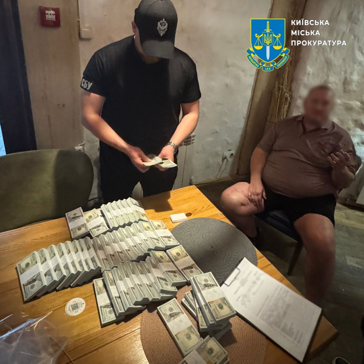 Как мошенники выманили 500 тысяч долларов за устройство на должность Как мошенники выманили 500 тысяч долларов за устройство на должность