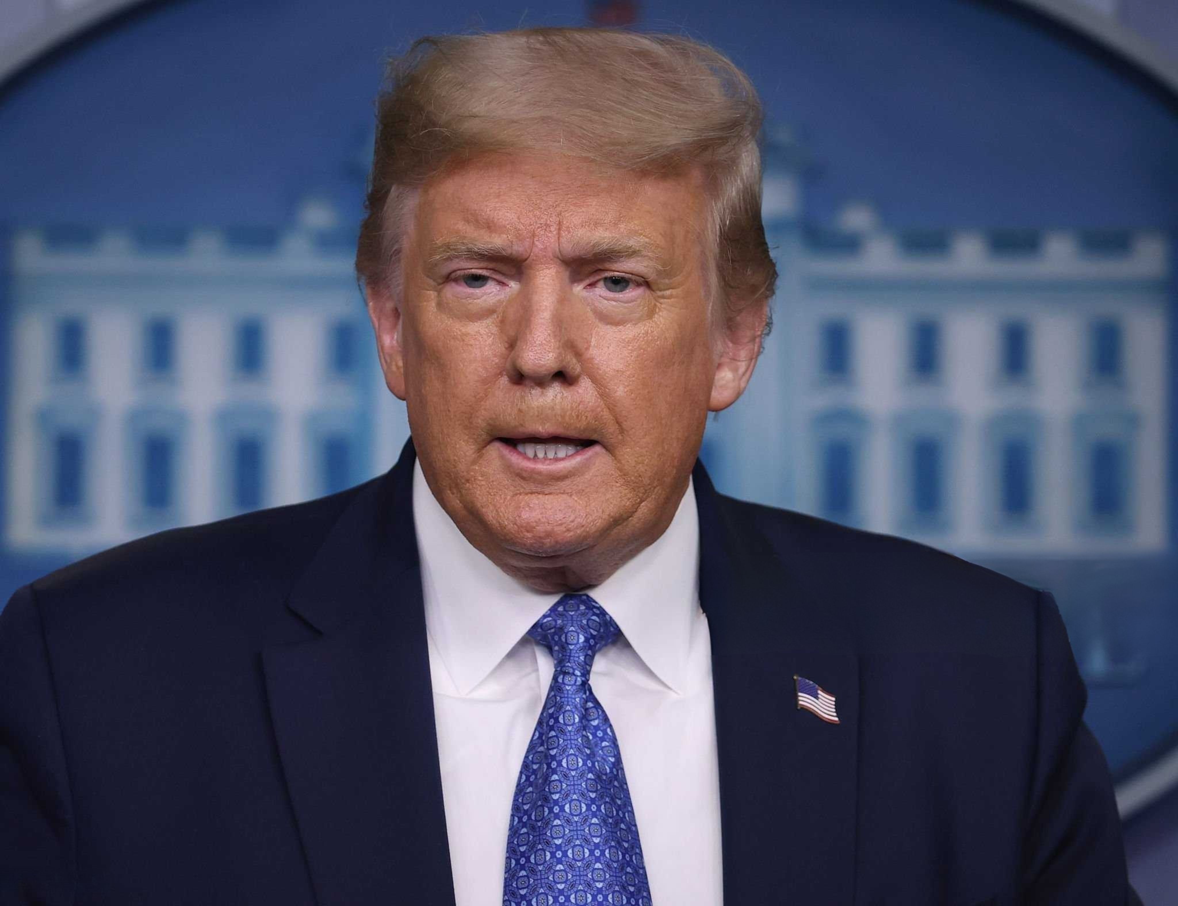 Трамп угрожает тарифами Apple и Mattel Трамп угрожает тарифами Apple и Mattel