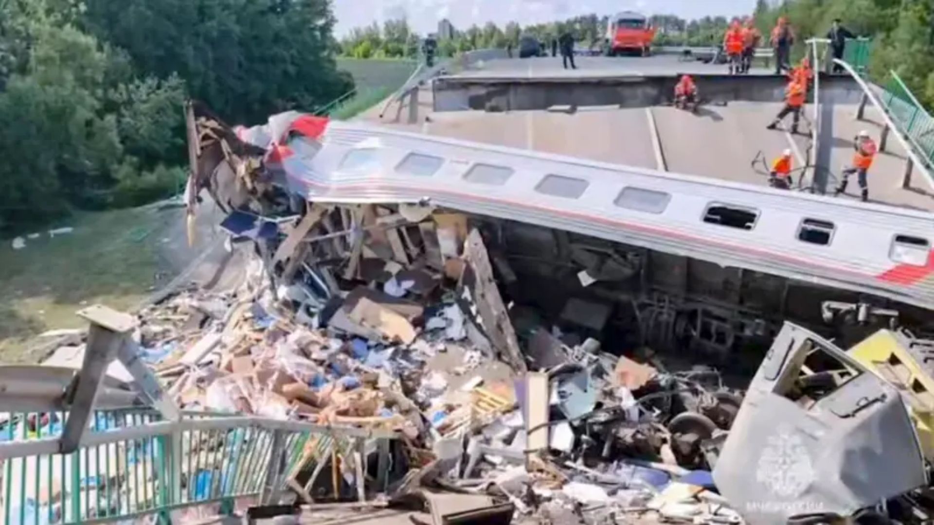 "Российские железные дороги" советует пассажирам не спать головой к окну "Российские железные дороги" советует пассажирам не спать головой к окну