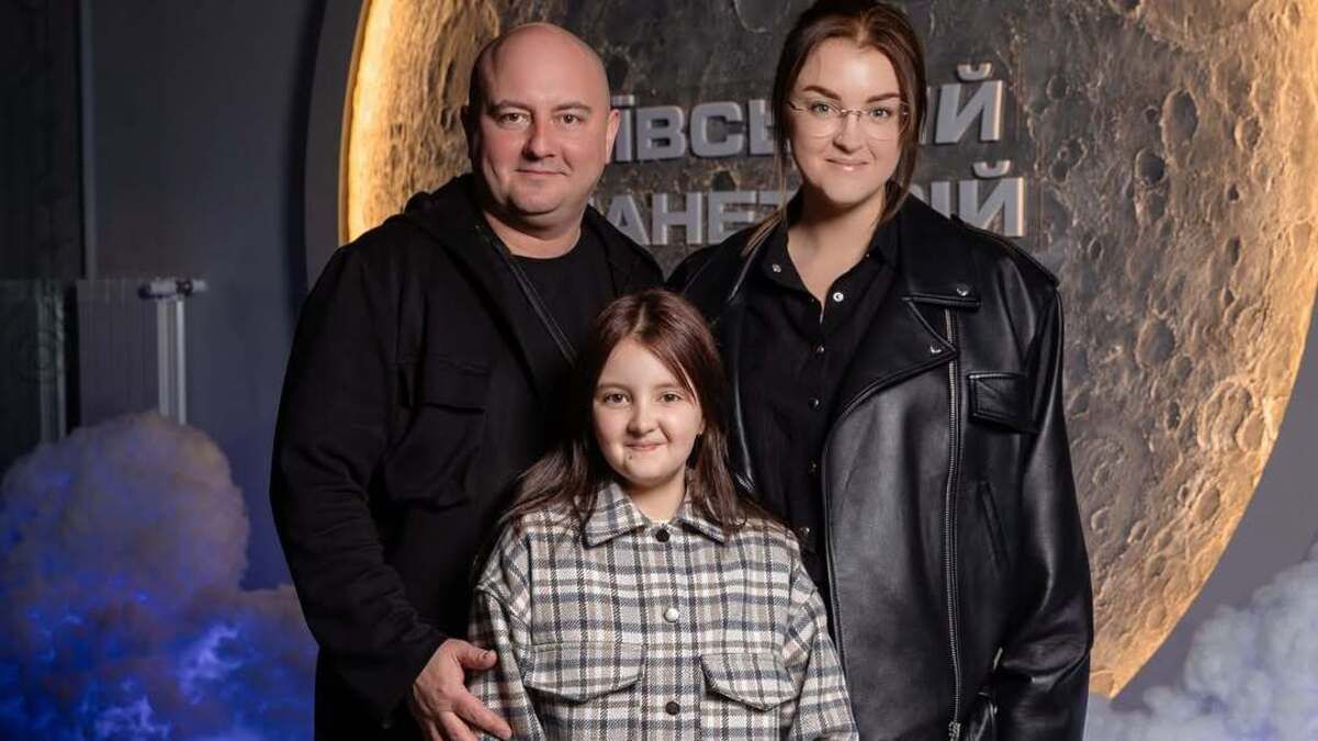 Юрий Ткач с дочерью и женой Юрий Ткач с дочерью и женой