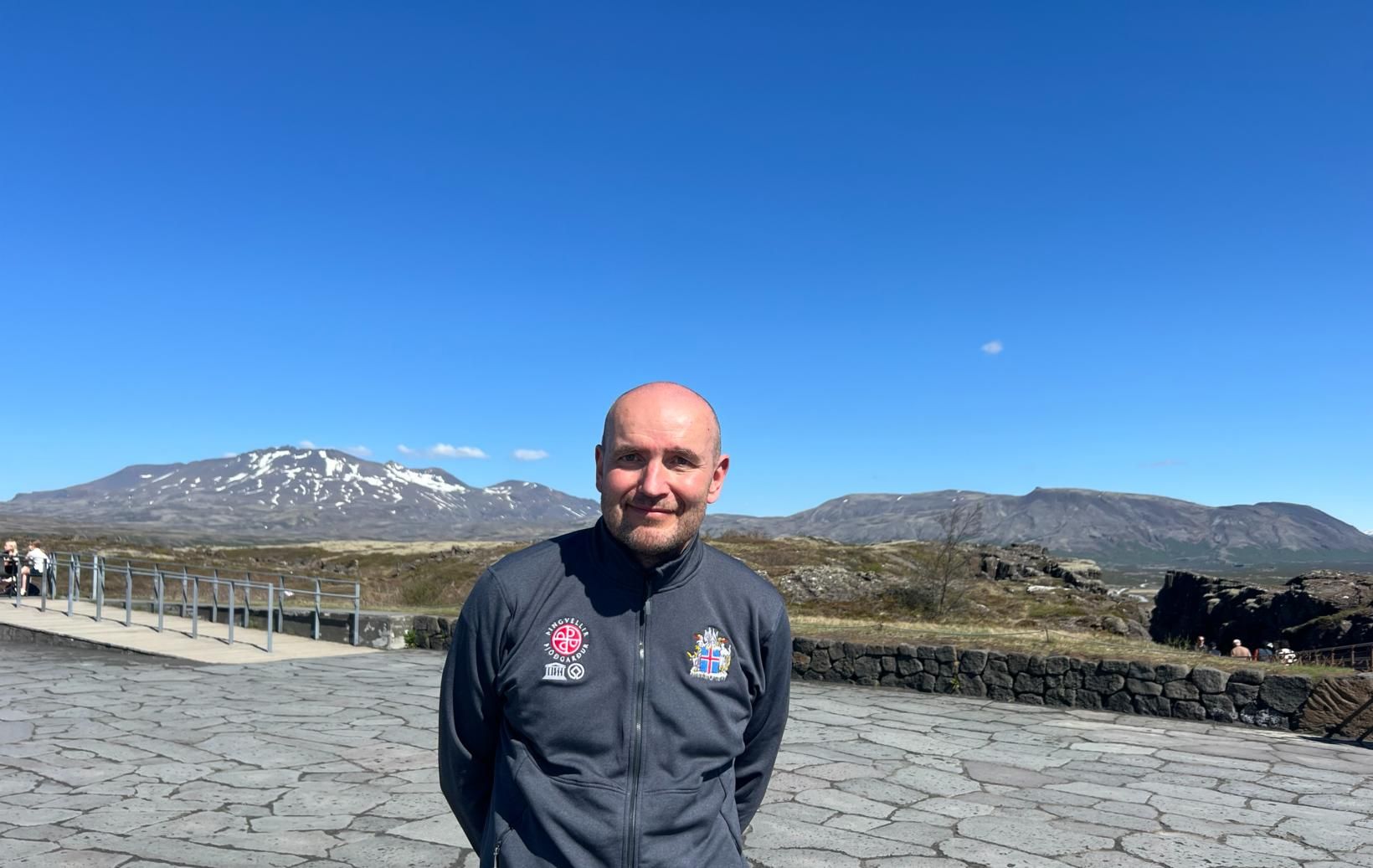 Гвюдні Торлаціус Йоуганнессон у Національному парку Тінгвеллір Гвюдні Торлаціус Йоуганнессон у Національному парку Тінгвеллір