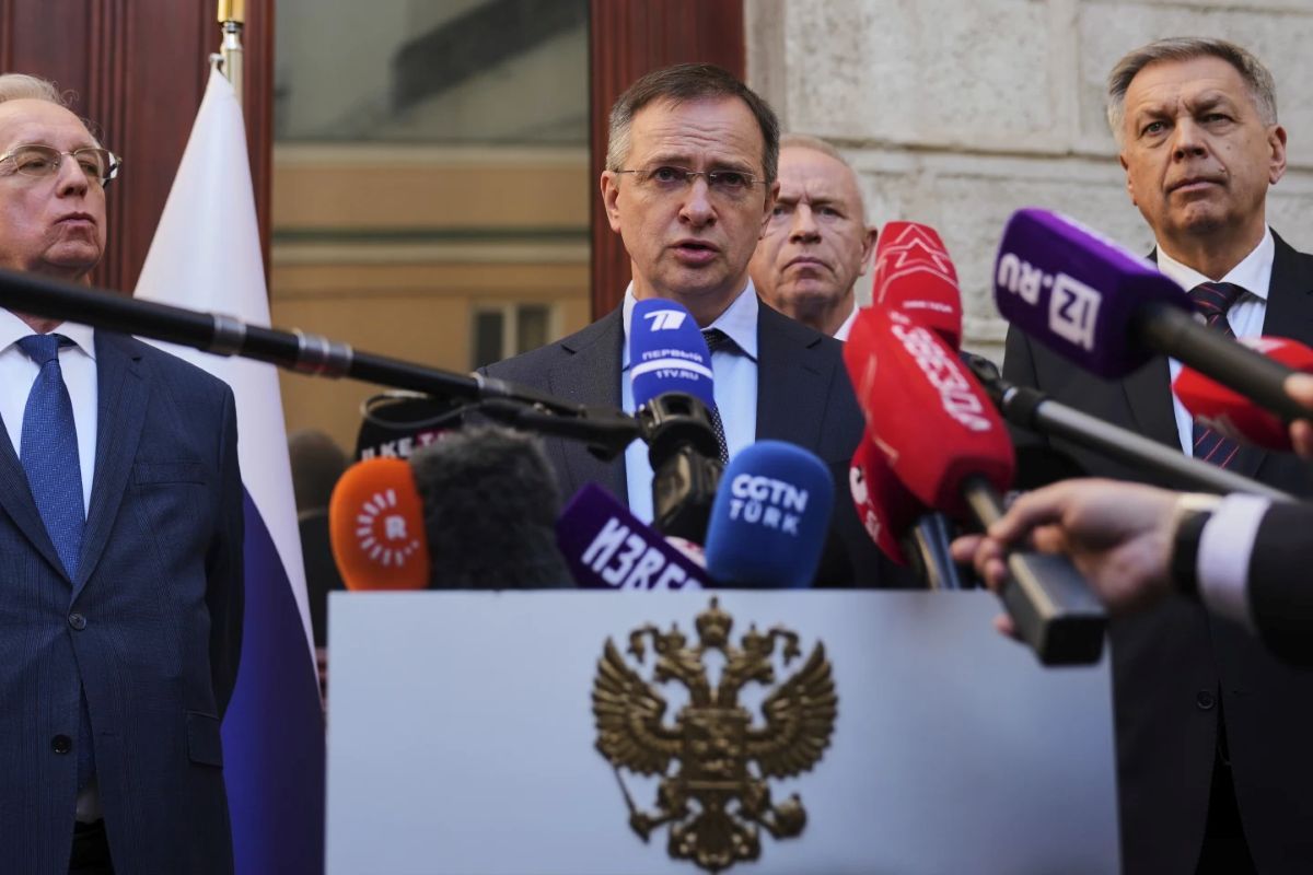 Володимир Мединський розповів Путіну про результати переговорів з Україною - 24 Канал Володимир Мединський розповів Путіну про результати переговорів з Україною - 24 Канал