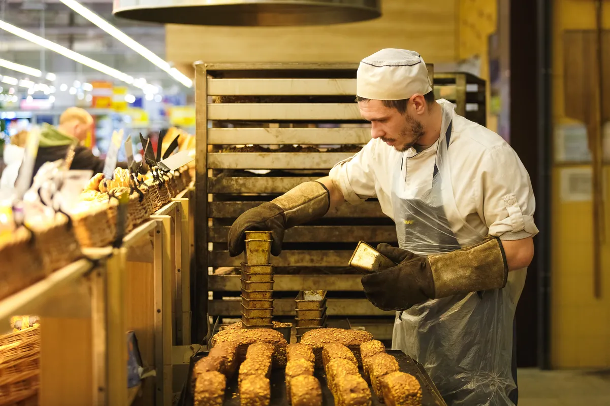 Понад 500 різних рецептів опанували пекарі мережі Понад 500 різних рецептів опанували пекарі мережі