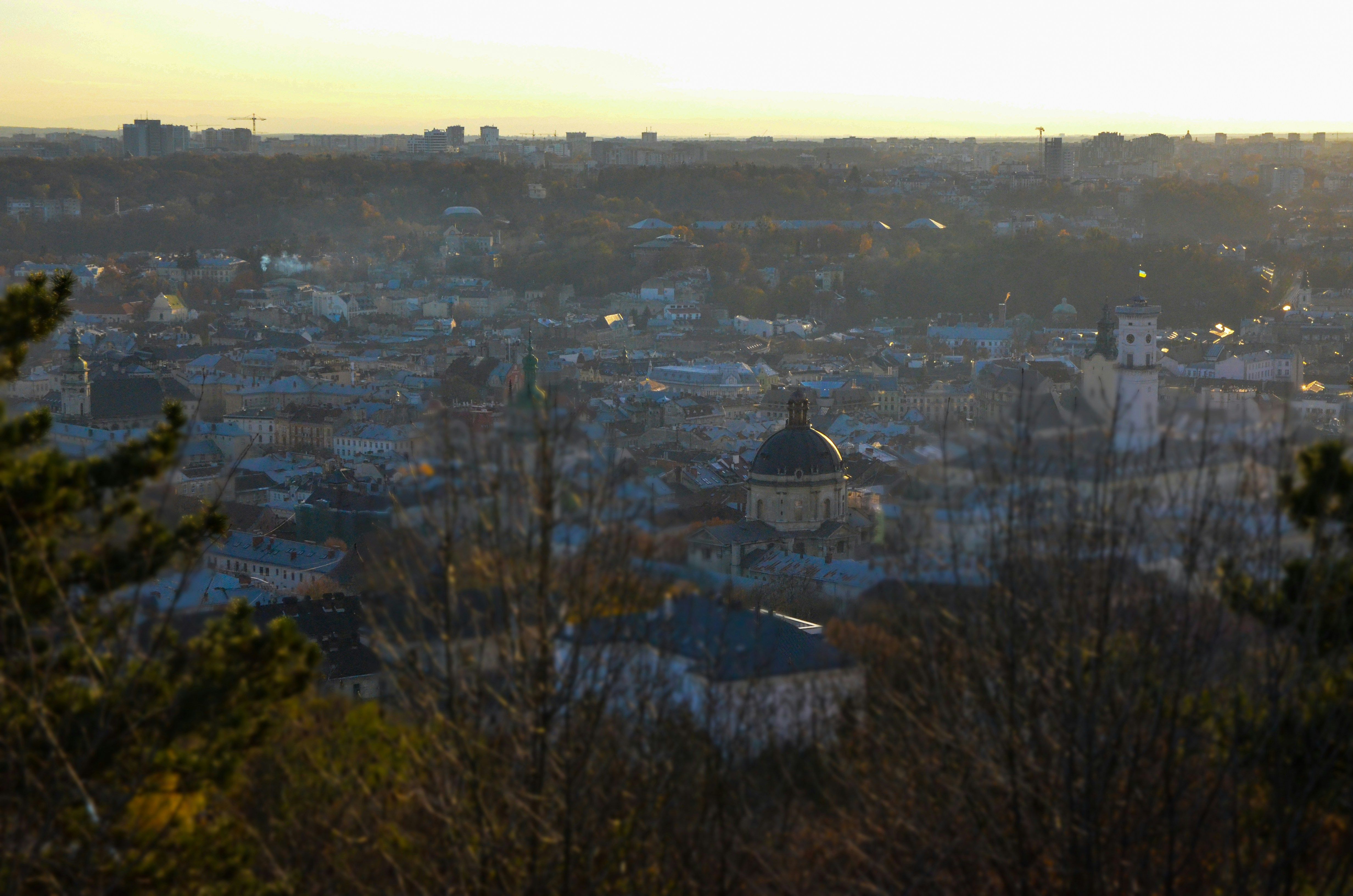 У Львові низка вулиць залишилася без світла: сталися аварії на кількох підстанціях - 24 Канал У Львові низка вулиць залишилася без світла: сталися аварії на кількох підстанціях - 24 Канал