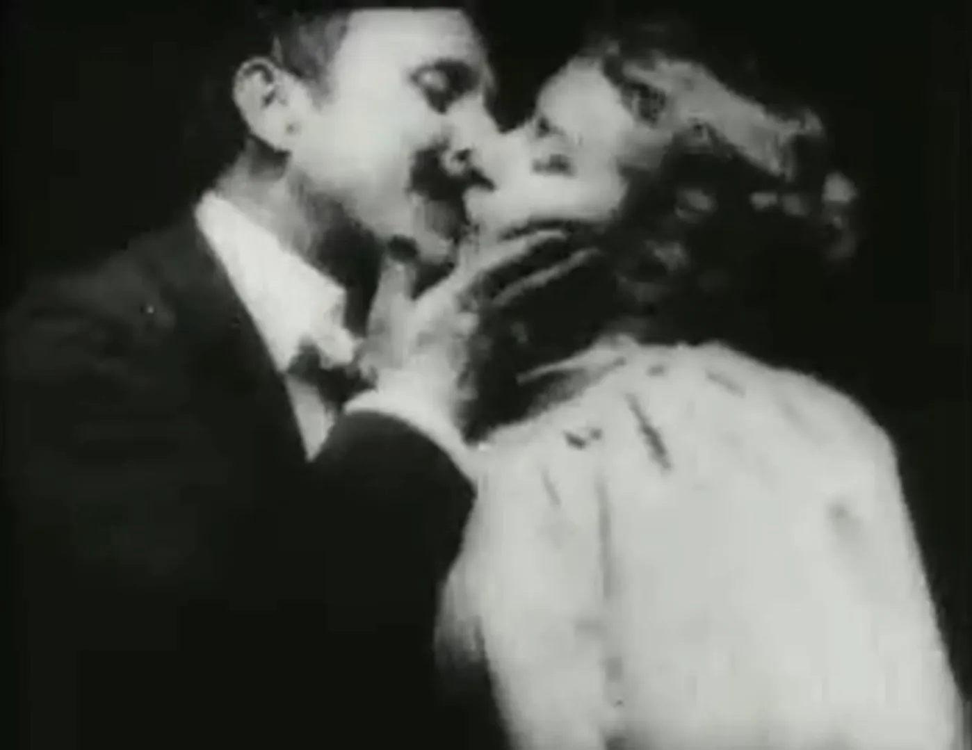 Перший поцілунок в історії кіно Перший поцілунок в історії кіно
