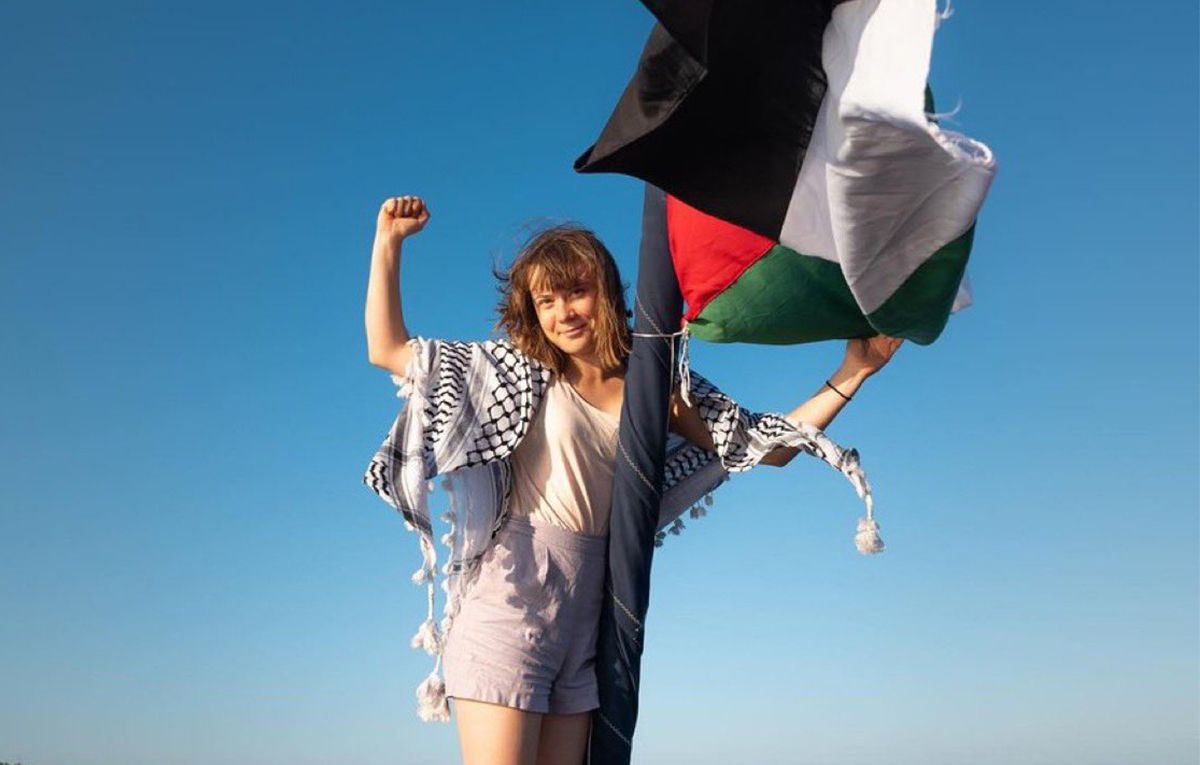 Грета Тунберг на борту судна Madleen по дороге в Газу Грета Тунберг на борту судна Madleen по дороге в Газу