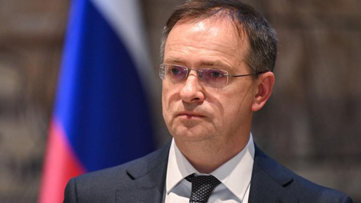 Мединский цинично сказал, что Украине предлагали более "мягкие" условия мира в 2022 году Мединский цинично сказал, что Украине предлагали более "мягкие" условия мира в 2022 году