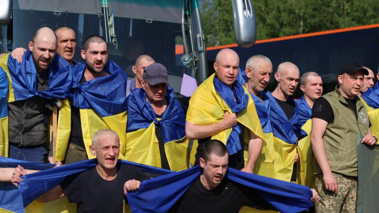 Відбувся другий етап нового обміну полоненими: кого вдалося повернути - 24 Канал Відбувся другий етап нового обміну полоненими: кого вдалося повернути - 24 Канал