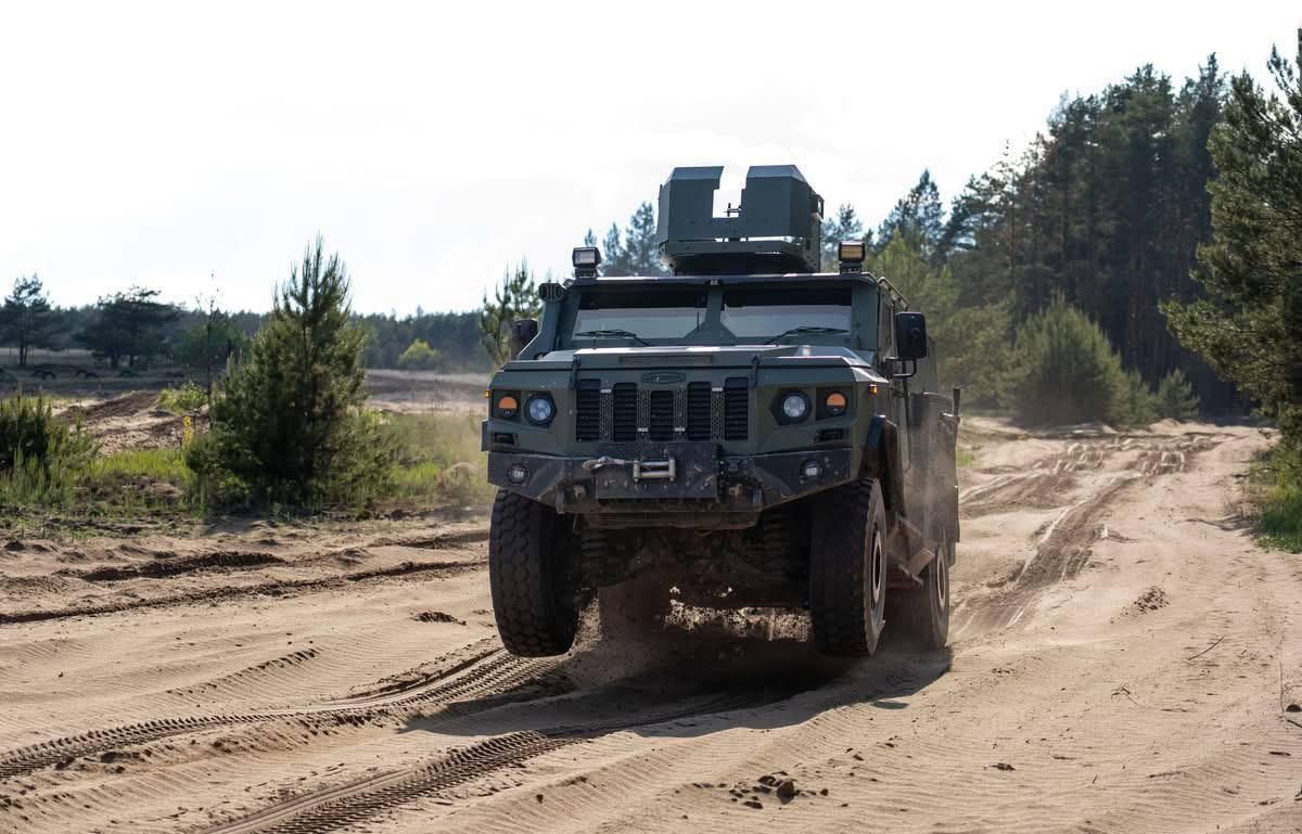 Минобороны допустило к эксплуатации в Силах обороны новый тактический бронеавтомобиль Варта-2 Минобороны допустило к эксплуатации в Силах обороны новый тактический бронеавтомобиль Варта-2