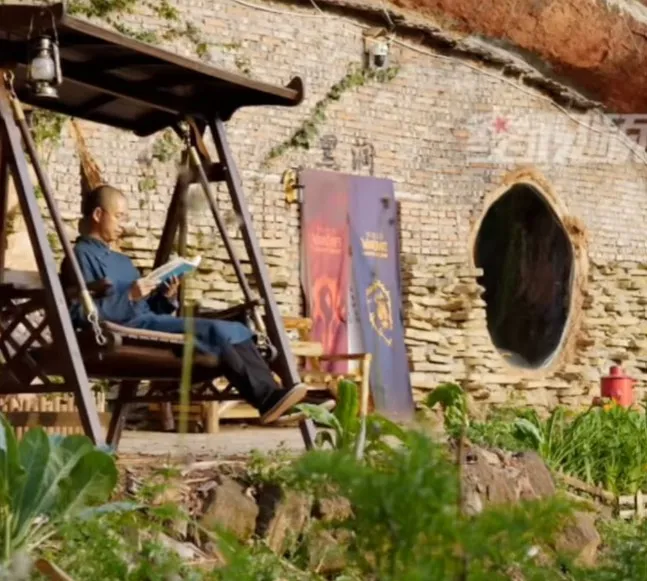 35-річний чоловік живе у печері 35-річний чоловік живе у печері