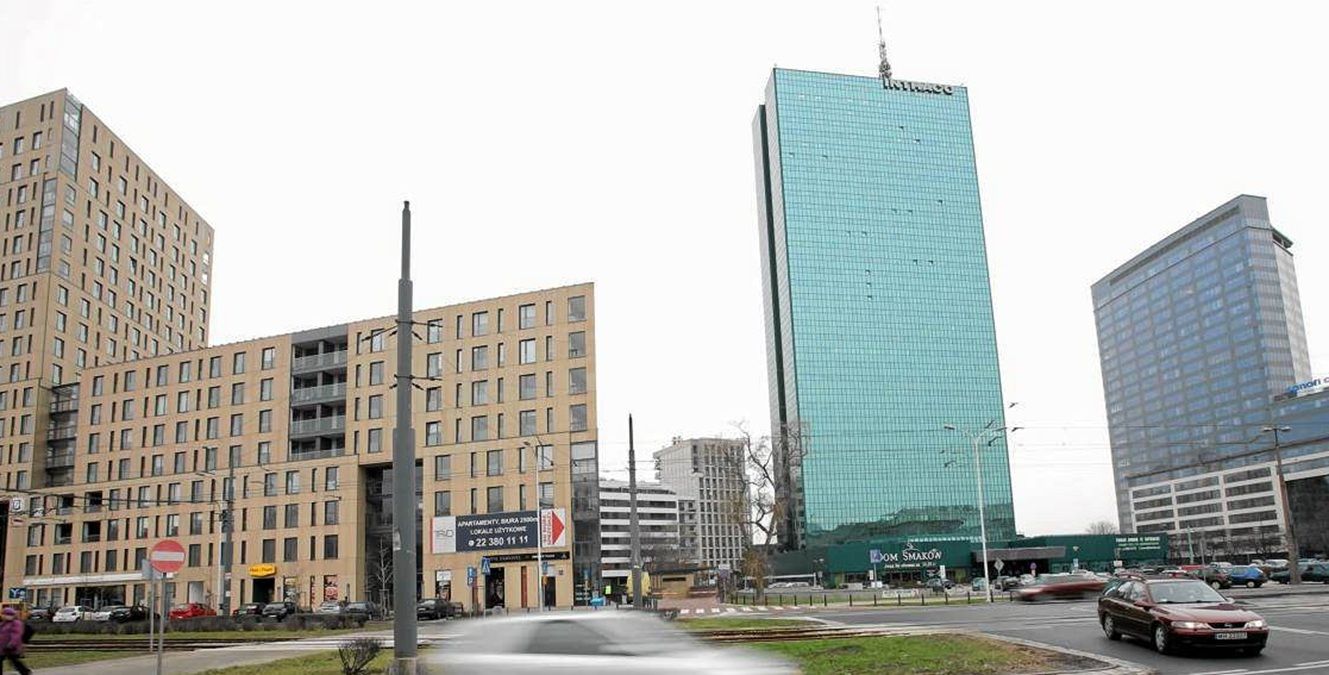 В Варшаве осенью снесут 107-метровый небоскреб - Недвижимость