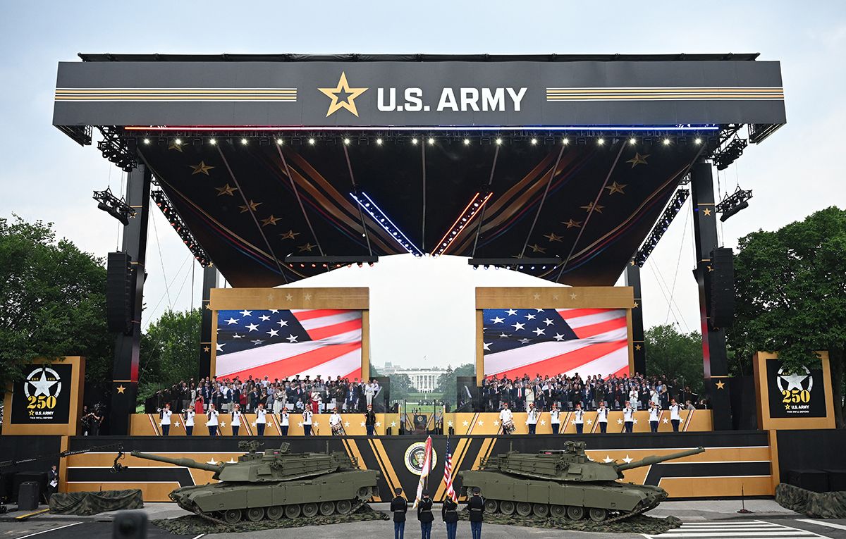 Как проходит военный парад в США 14 июня 2025 года Как проходит военный парад в США 14 июня 2025 года