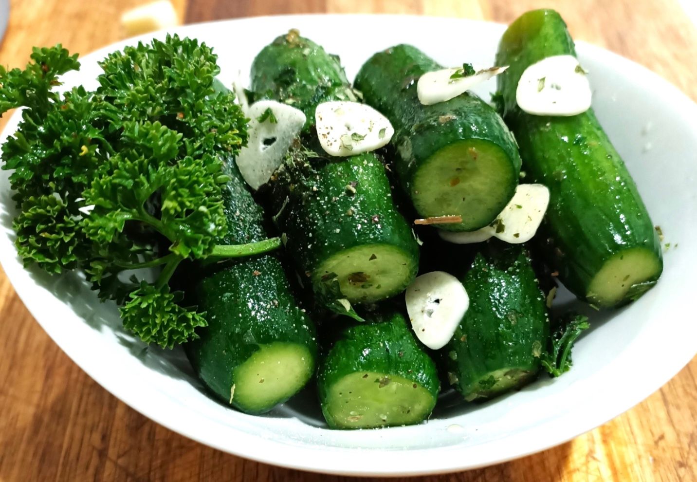 Малосольні огірки за годину Малосольні огірки за годину