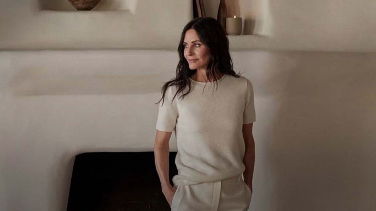 Кортни Кокс выбрала вневременной диван - Дизайн 24 Кортни Кокс выбрала вневременной диван - Дизайн 24