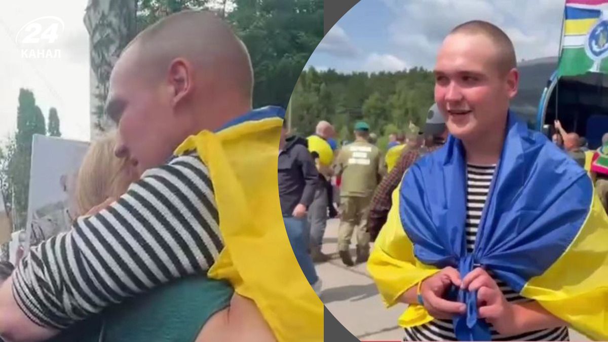 Украинский военный встретился с мамой после плена Украинский военный встретился с мамой после плена