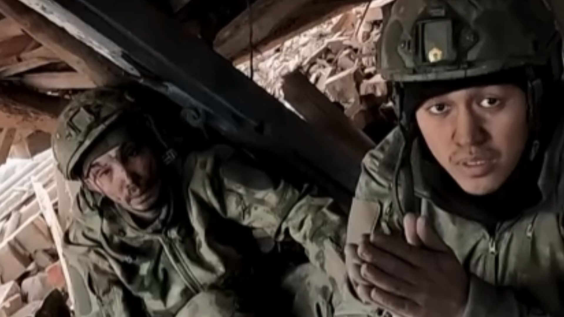 "Азов" взяв у полон трьох окупантів на Торецькому напрямку "Азов" взяв у полон трьох окупантів на Торецькому напрямку