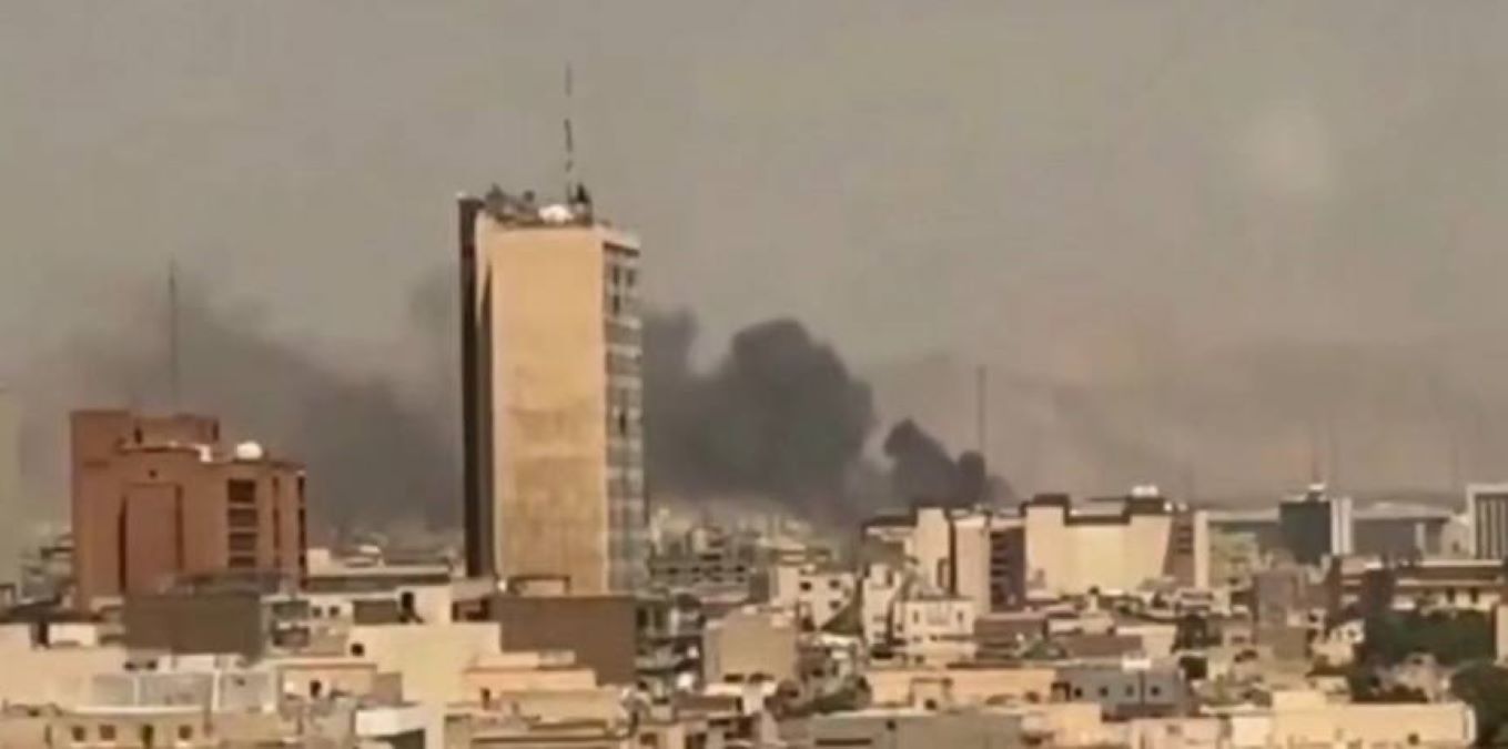 Хмара диму після вибухів у Тегерані 15 червня Хмара диму після вибухів у Тегерані 15 червня