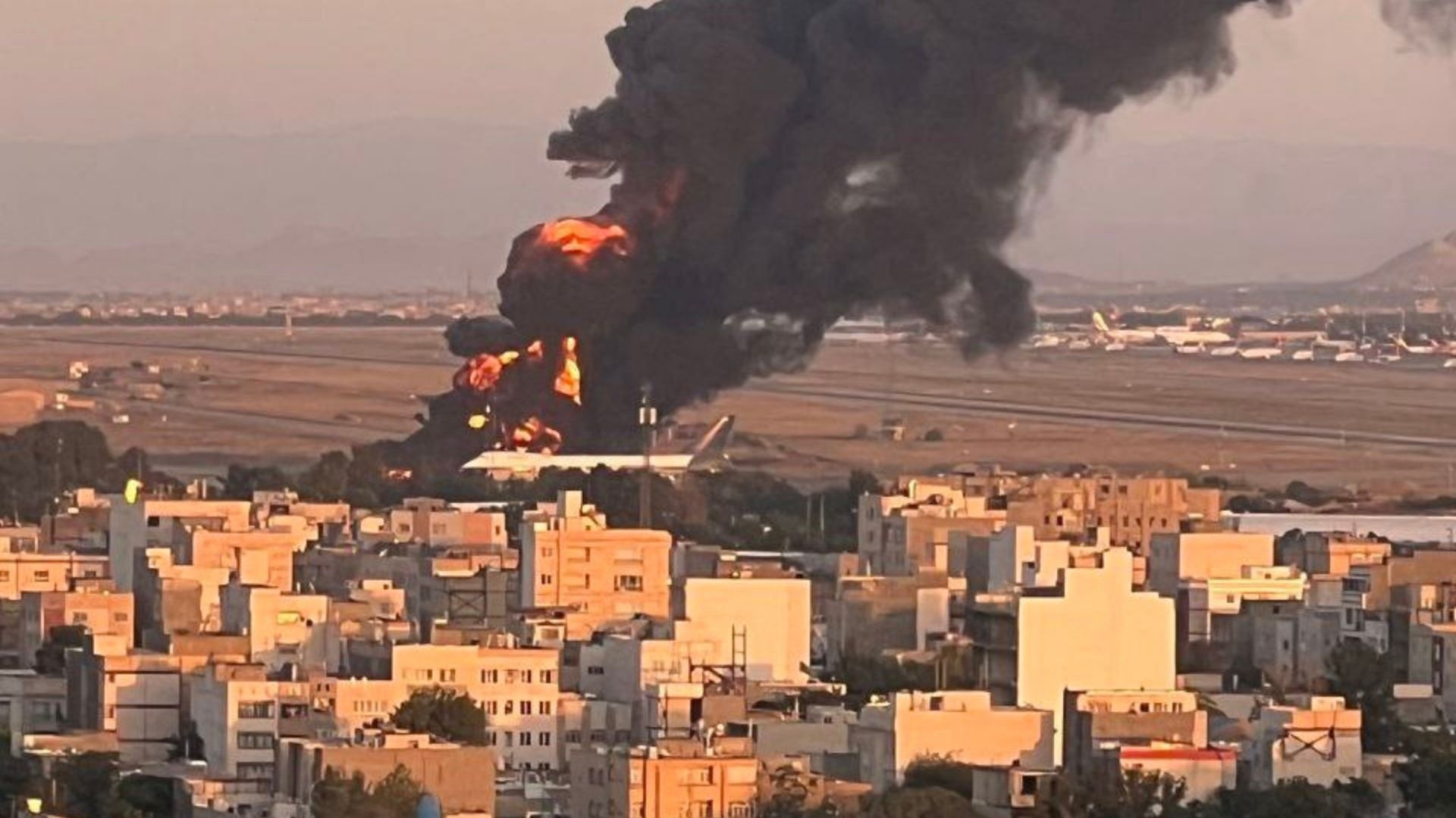 Удар по аеродрому Мешхед в Ірані 15 червня 2025 - Геополітика Удар по аеродрому Мешхед в Ірані 15 червня 2025 - Геополітика