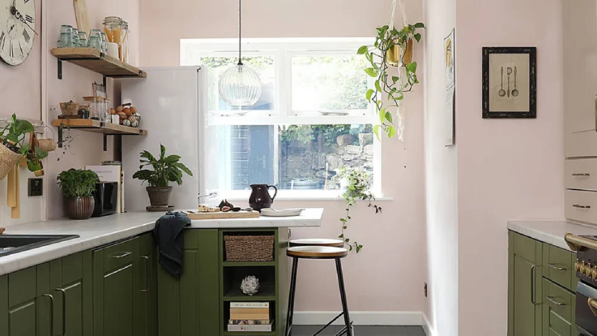 Какой цвет стен выбрать, если кухня зеленая Какой цвет стен выбрать, если кухня зеленая